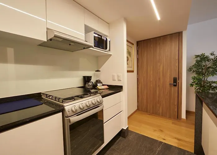 Apartamento Retreat Workspace, Wifi, Pool, Gym &parking *