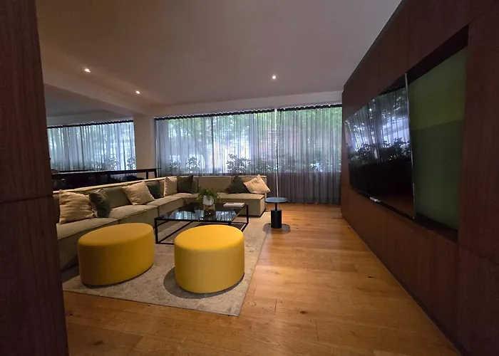 Apartamento Retreat Workspace, Wifi, Pool, Gym &parking