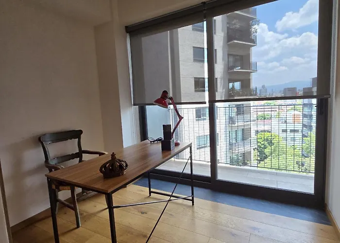 Retreat Workspace, Wifi, Pool, Gym &parking *